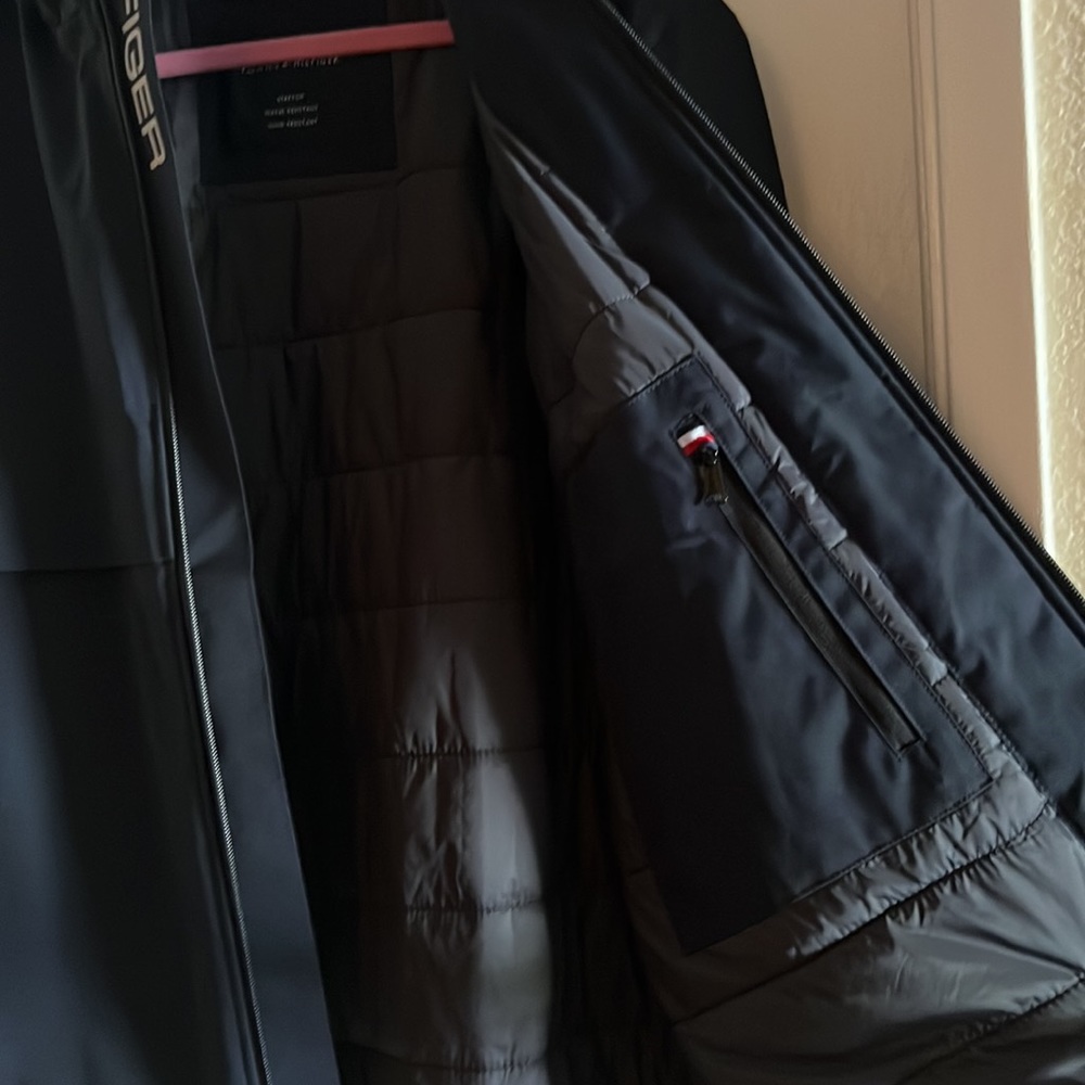 NWT Tommy Hilfiger Lightweight Stretch Rain Jacket L - Picture 5 of 12